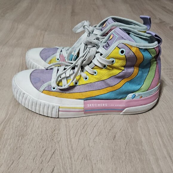 Women's SKECHERS Dr Seuss High Top Shoes Sneakers Size 7 “Oh Places You'll Go” - Picture 2 of 7